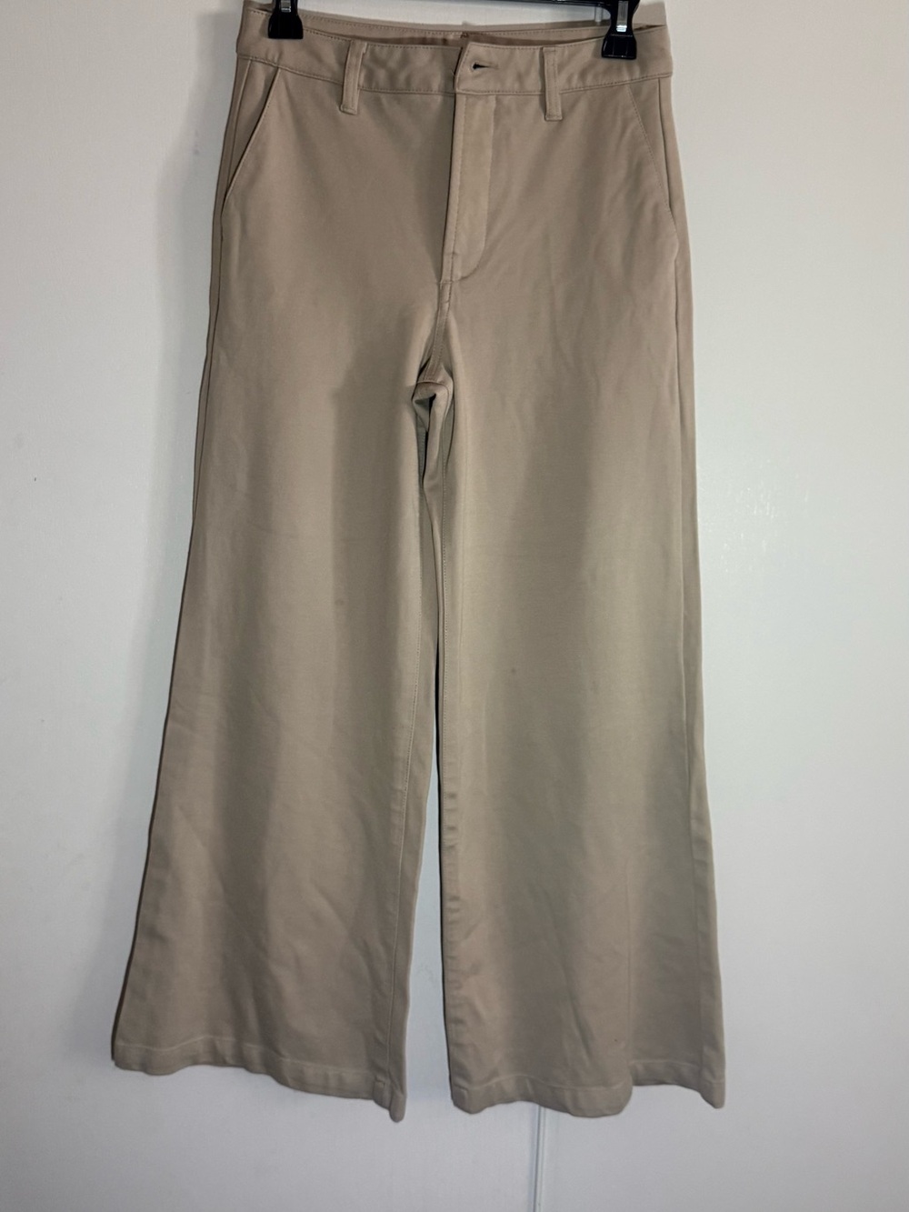 Kut Classic Wide-Leg Chino Pants in Khaki women’s size 00